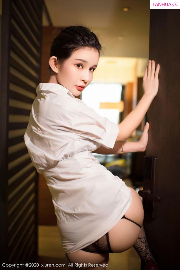 张雨萌 纯小希 [XiuRen]高清写真图 2020.10.22 No.2684 张雨萌第45张图片